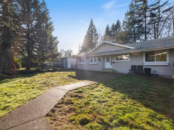 12037 208th St, Maple Ridge, BC V2X 4W9