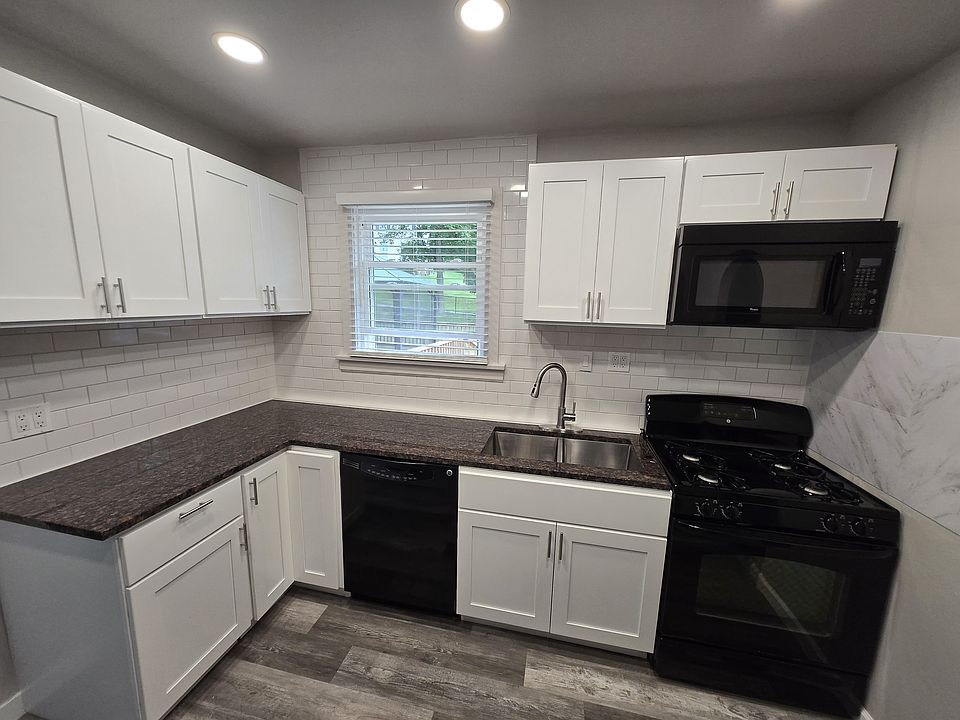 1st image of 9981 Rinaman Rd