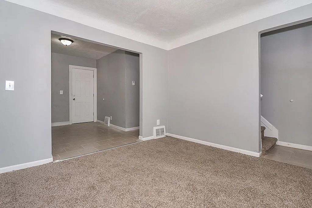 7224-7226 Dearborn Ave, Cleveland, 44102 — Photo 3