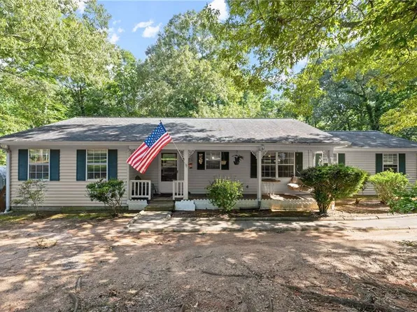 3763 James Ed Rd, Gainesville, GA 30506
