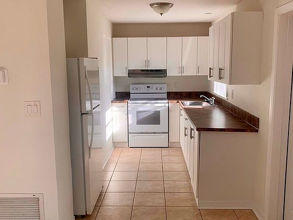 2nd image of 230 SW 47th Ter APT 3