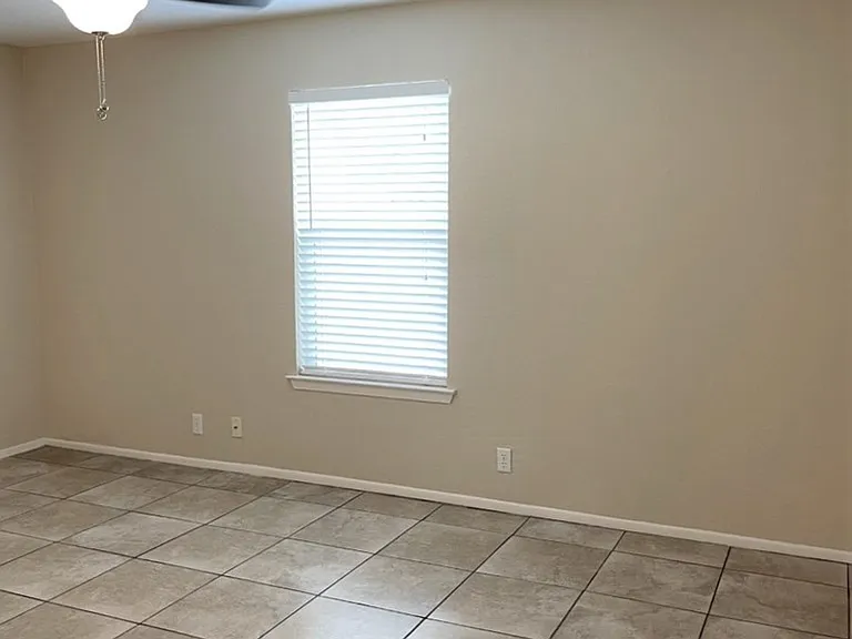 117 N Glenwood Dr #D — Photo 11