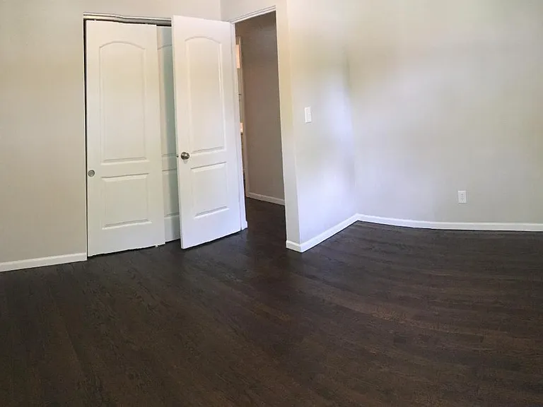 1100 Montesano Ave — Photo 4