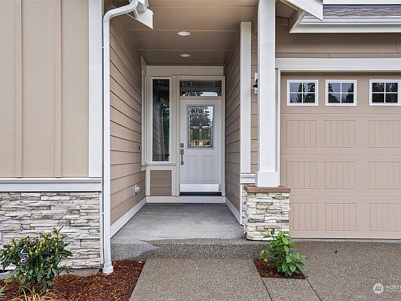 3rd image of 9122 Wyatt Loop SE