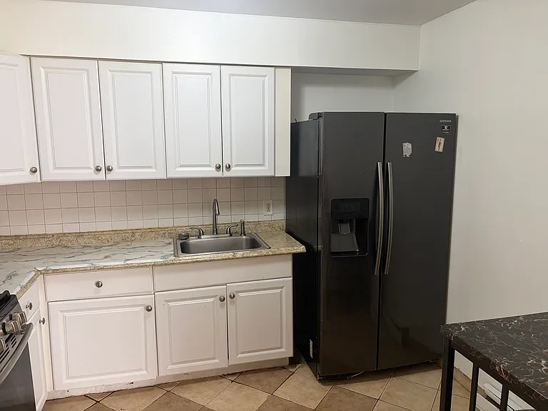 515 Livingston St #2 — Photo 7