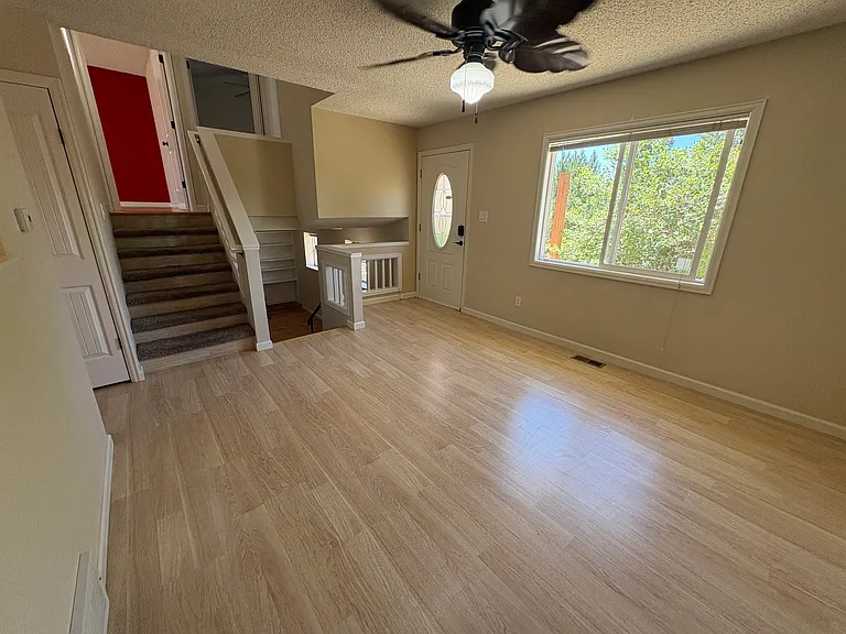 2673 Prescott Cir W — Photo 2