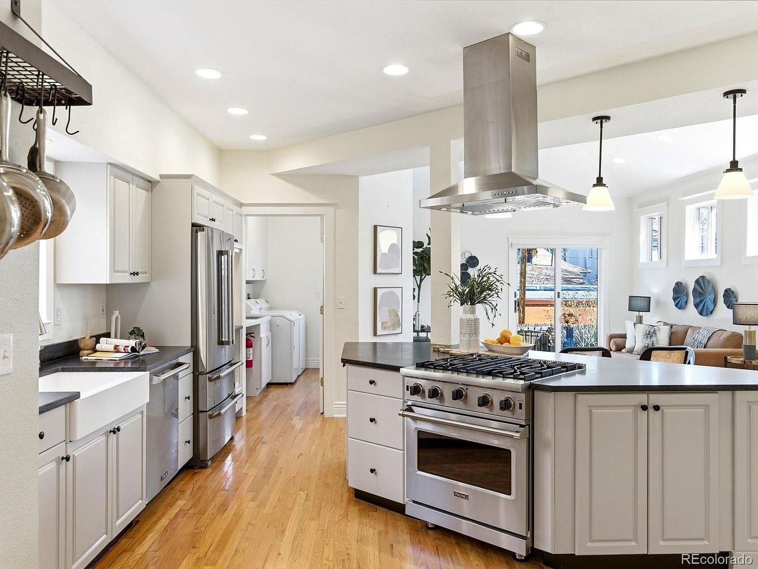 1346 Steele Street - Photo 5