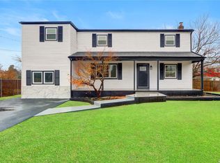 6 S Arizona Rd, West Babylon, NY 11704