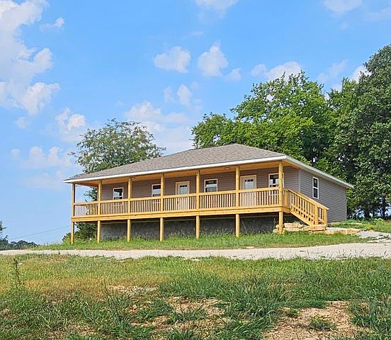 1st image of 256 Fox Den Dr