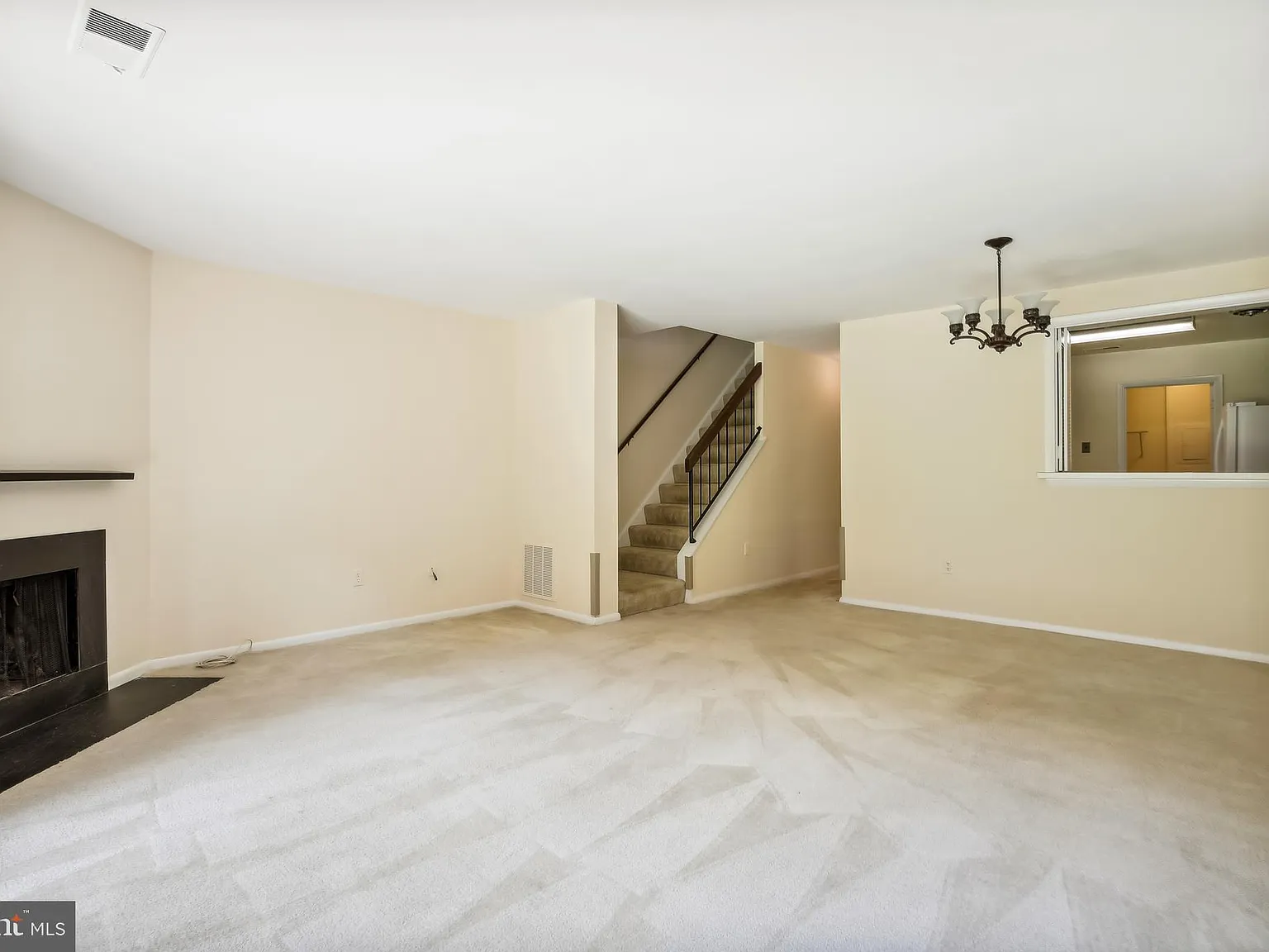 2 bed, 1.5 bath, 1232 sqft, $3,200 — Photo 4