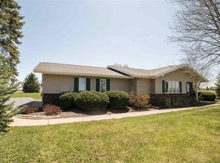 8847 N Kishwaukee Rd, Stillman Valley, IL 61084