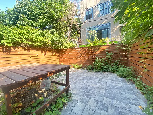 Rented by Dream Space Realty | media 29