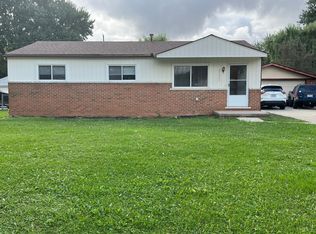 37421 Susan St, Sterling Heights, MI 48310