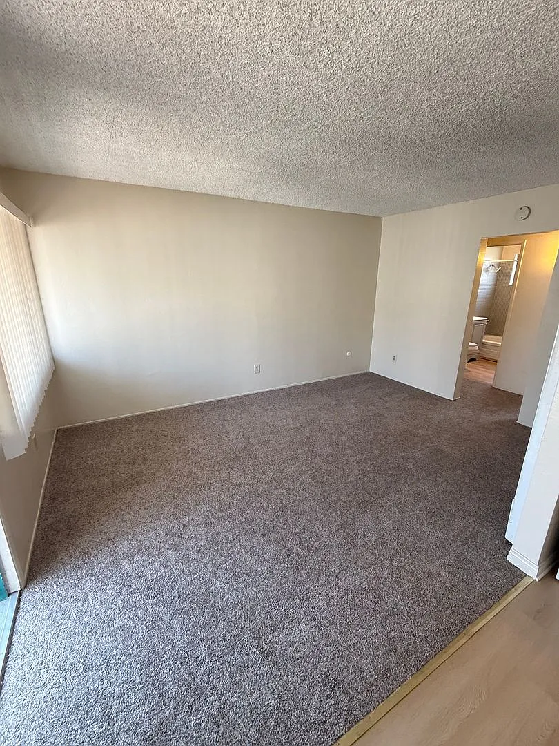 Building Photo - 4648 Kansas St