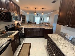 1490 Memoli Ln APT A-6, Fort Myers, FL 33919