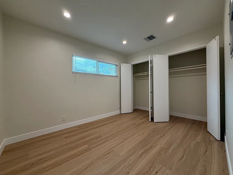 4904 Tujunga Ave #6 — Photo 8