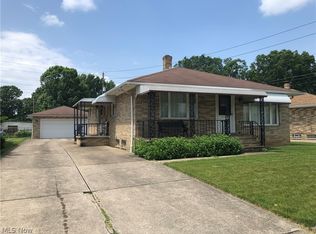 4780 Sunny Ln, Brooklyn, OH