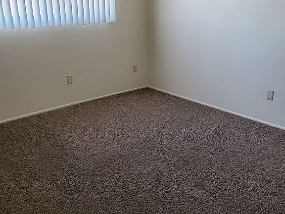 5th image of 4015 Emerald St APT 1