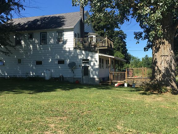 Separate entrance / tree swing