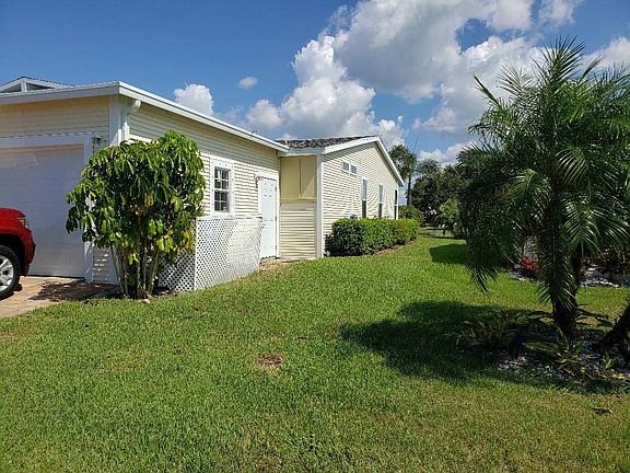 4th image of 3930 Manatee Club Dr