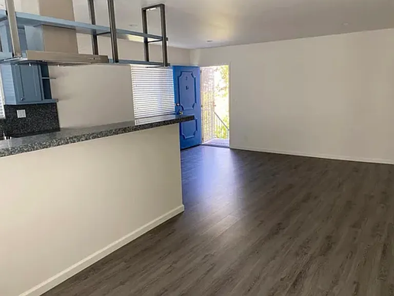 2428 Penmar Ave #3 — Photo 8