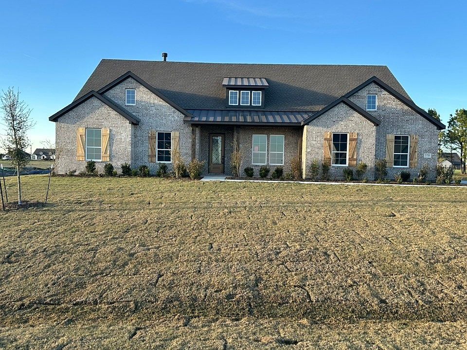 1st image of 370 Cobb Rd