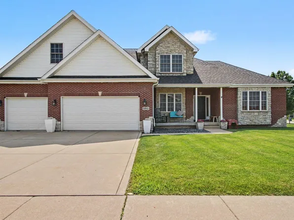 5911 Wildrose Ln, Schererville, IN 46375