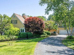 134 Chester Arthur Road, Hartford, VT 05059