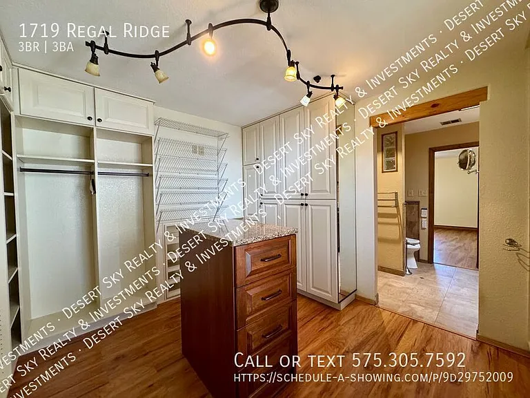 1719 Regal Rdg — Photo 27