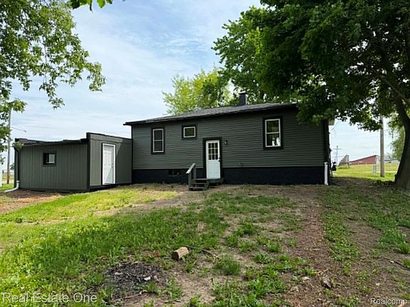 4th image of 3585 Marcus St