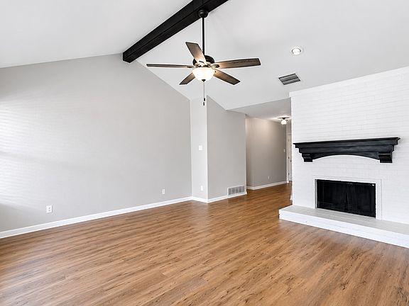 5th image of 1002 Kingston Dr