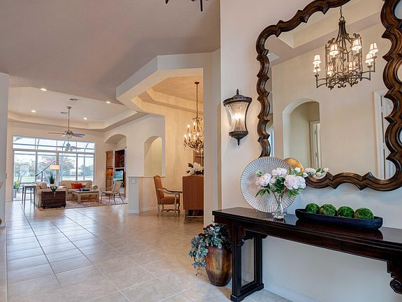 3rd image of 319 Vizcaya Drive