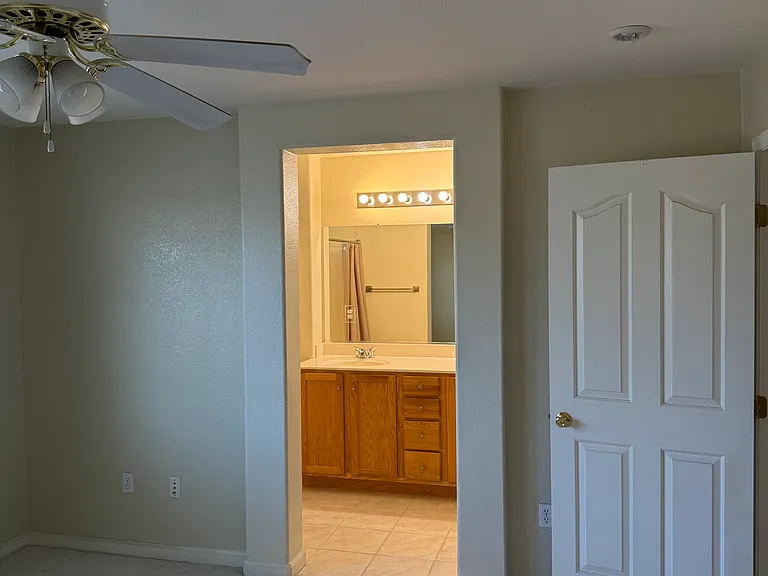 1706 Esplanade Cir — Photo 7