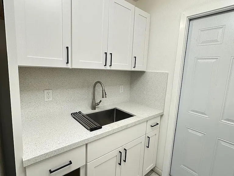 348 S Federal Hwy #10 — Photo 10