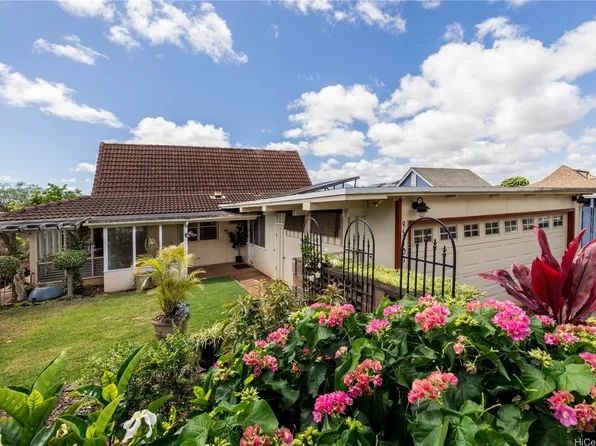 95-401 Ikaloa St, Mililani, HI 96789