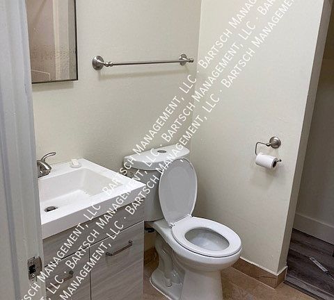 5th image of 1033 N 35th St Unit 5