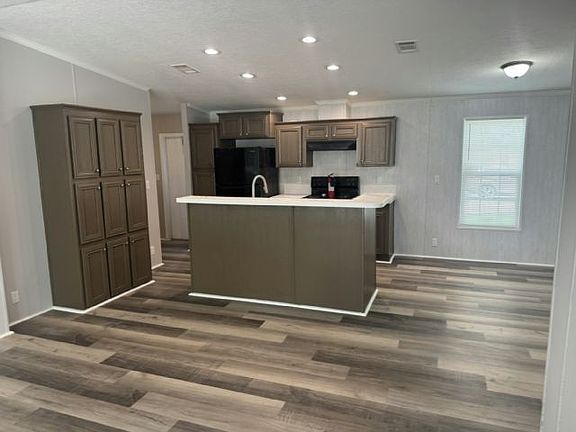 3rd image of 4810A Valda Ln #329