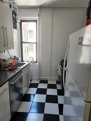 Rented by Oxford Property Group | media 13