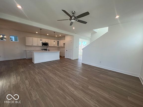4th image of 11989 Gia Ct