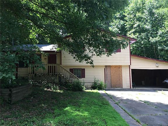 2nd image of 260 Pine Hill Dr