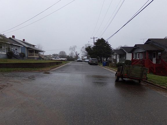 5th image of 904 McLaughlin St