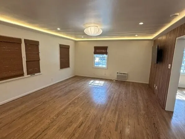 9385 Charleville Blvd, Beverly Hills, CA 90212