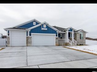 2433 N 1445 W, Clinton, UT 84015