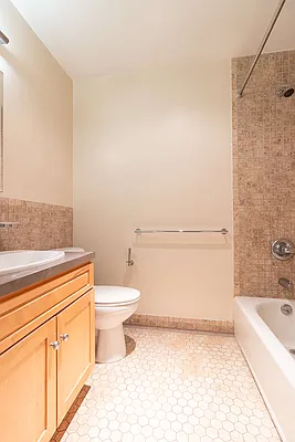 Rented by Bold New York | media 18