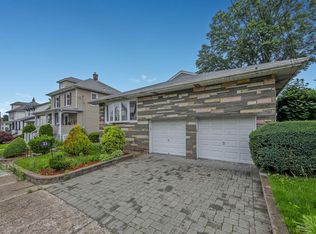 21 E Central Ave, Bergenfield, NJ 07621