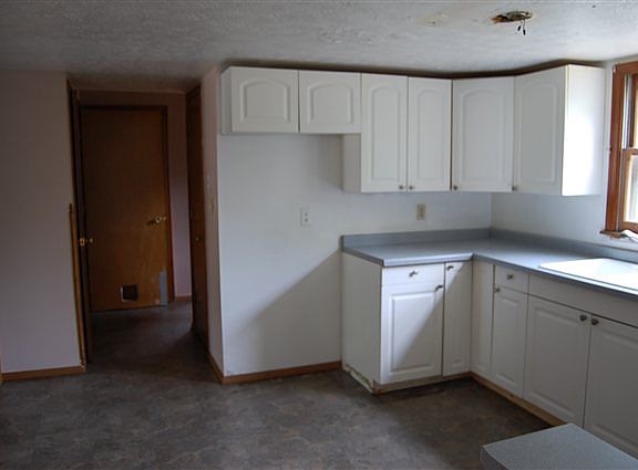 5th image of 2217 S 25th St