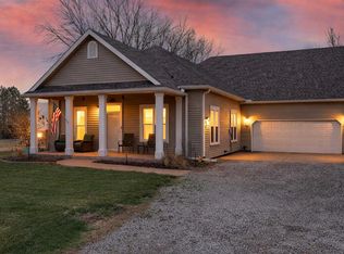 218 N Main St, Viola, KS 67149