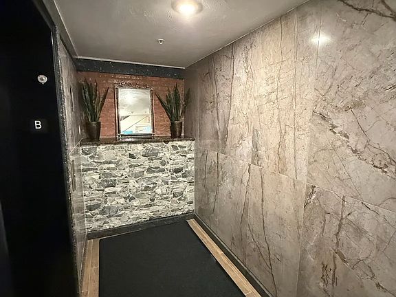 5th image of 1028 Commonwealth Ave #204
