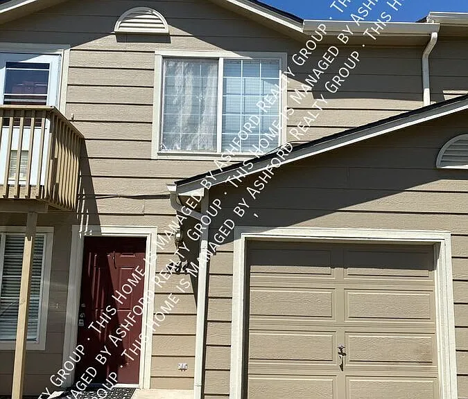 464 Ellers Grv — Photo 4