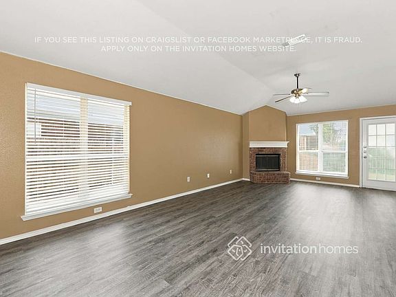 3rd image of 1009 Hannah St
